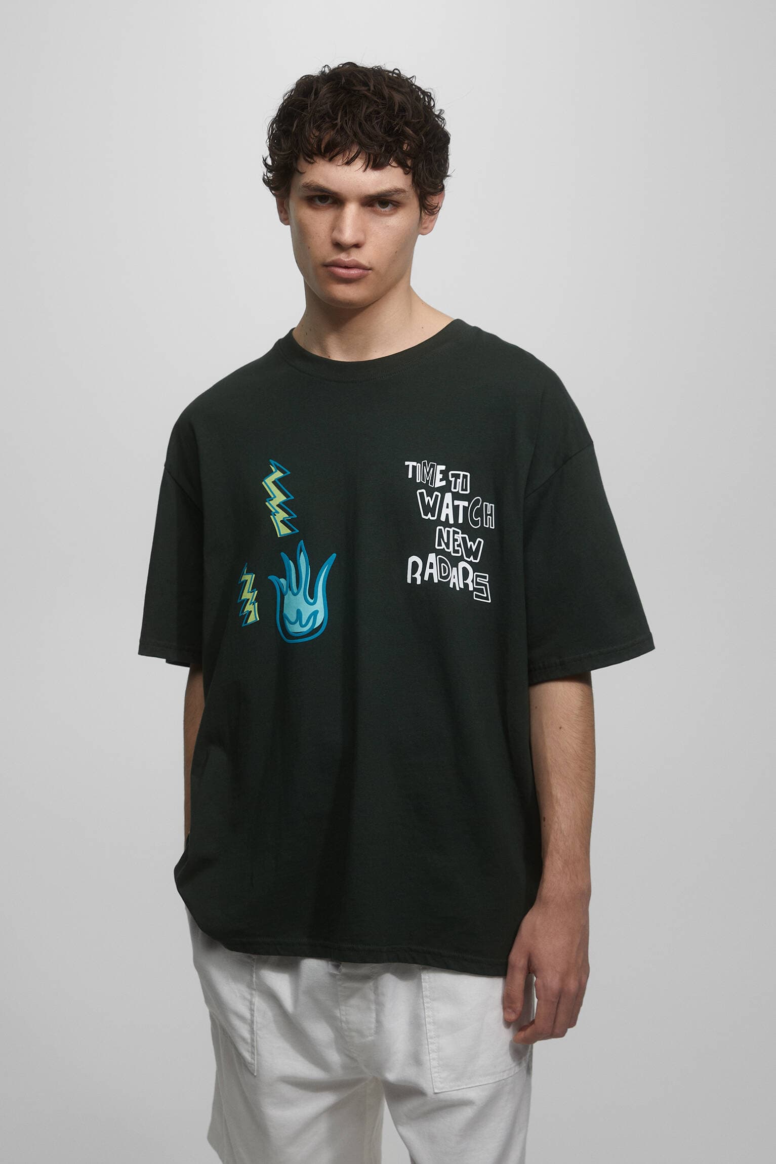 Pull & Bear | 100% Original | Oversized T Shirt | SHORT SELEEVES WITH GRAPHIC PRINT | GREEN