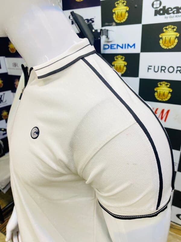 PULL & BEAR | PREMIUM QUALITY POLO | SHOULDER PANEL STYLE  | VERY ATTRACTIVE | WHITE thumbnail 2