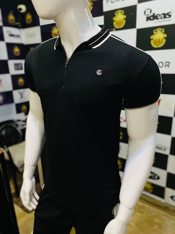PULL & BEAR | PREMIUM QUALITY POLO | SHOULDER PANEL STYLE  | VERY ATTRACTIVE | BLACK
