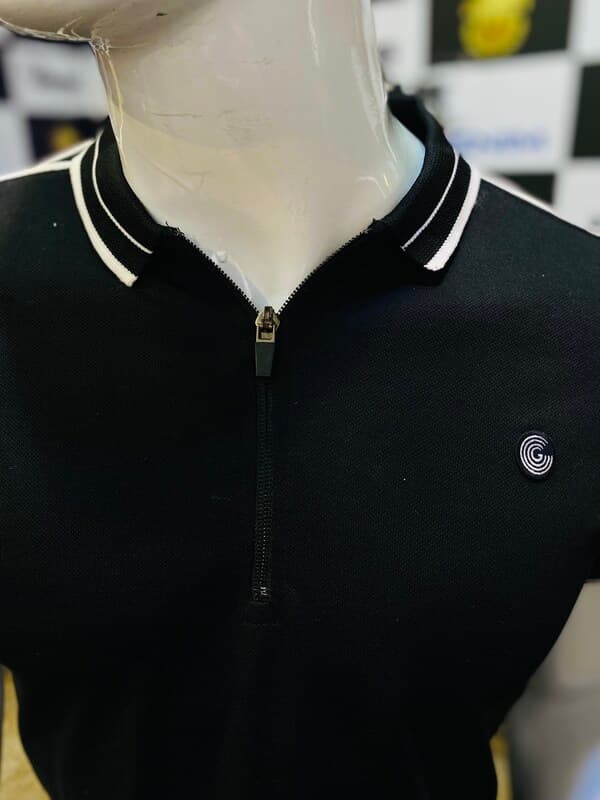 PULL & BEAR | PREMIUM QUALITY POLO | SHOULDER PANEL STYLE  | VERY ATTRACTIVE | BLACK thumbnail 3