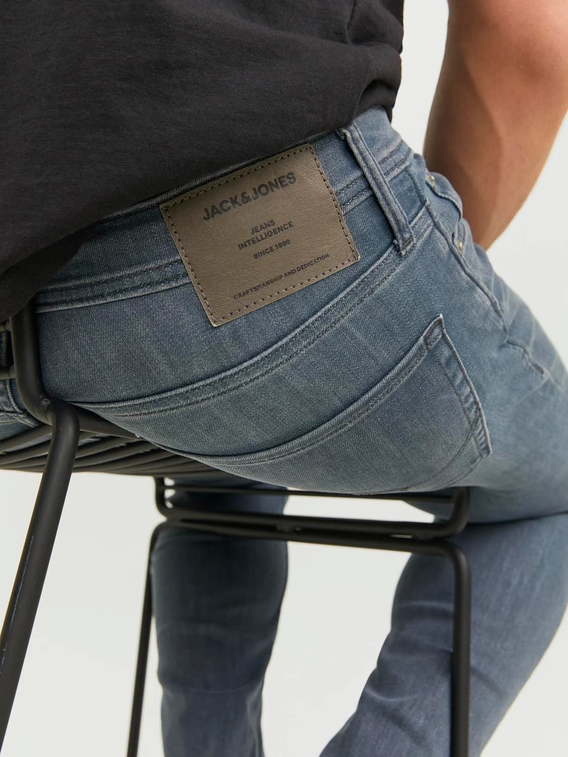 JACK & JONES | SLIM FIT | DENIM JEANS | SUPER STRECHIBLE | UNIQUE COLOUR | EXPORT QUALITY