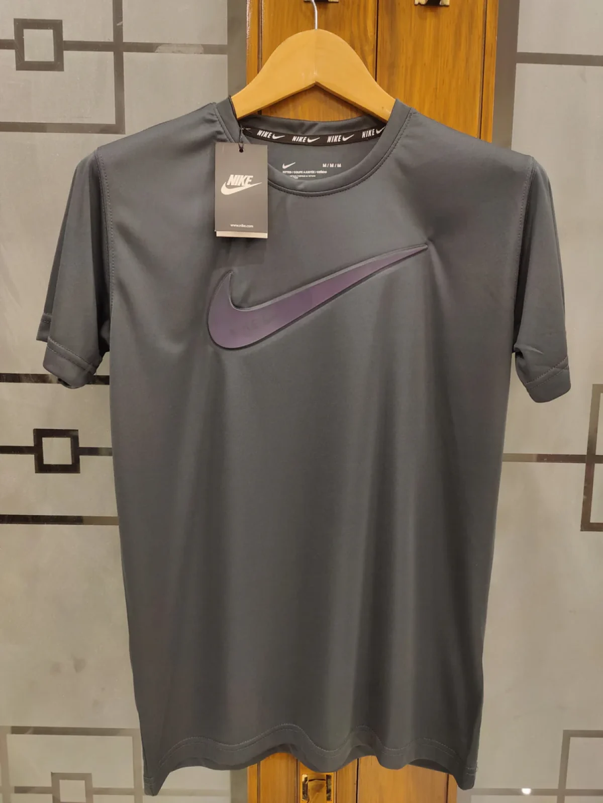 Mens nike white t shirt best sale